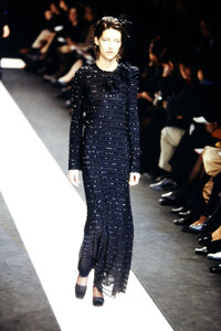 Giorgio_Armani_FW1997_05.jpg