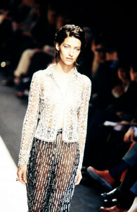 Giorgio_Armani_FW1997_14.jpg