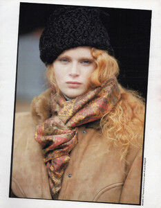 GraziaIT121086no2381Dolce02.thumb.jpg.f399a3159778f378b1ce102bdf9a8660.jpg