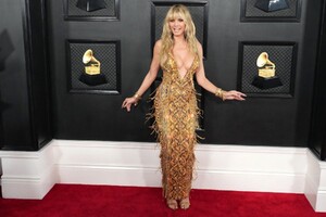 HeidiKlum65GrammyBoobs2.jpg