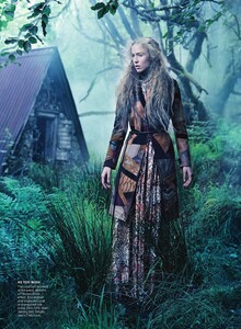 Jansson_US_Vogue_September_2015_06.thumb.jpg.4e2be8349586068d92b2f41b5d6277a5.jpg