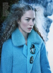 Jansson_US_Vogue_September_2015_09.thumb.jpg.345a9217196c861d024ea93876f5eac9.jpg