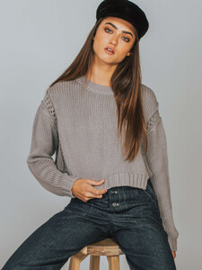 KIngston_Sweater_Cleobella3.thumb.jpg.f359801c62be047c80c0678104ba5a7b.jpg