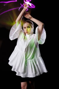 LADYGUNN-006_billieeilish_natalieneal.jpg