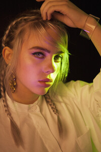 LADYGUNN-008_billieeilish_natalieneal.jpg