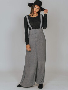 Moss_Maxi_Skirt_Flynn_Skye4.thumb.jpg.98d10b287f2a0ff893c425b01f1bb394.jpg