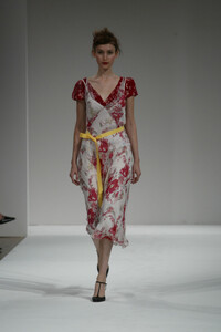 Nicole_Farhi_SS2003_07.jpg
