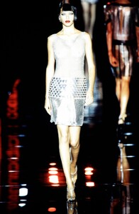 Paco-Rabanne-HC-FW-99-2.thumb.jpg.1a2765c869645340ff68f47e1b5dfd8e.jpg