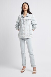 S13-21AW2018_Dylan_Denim_Bleach_Jacket_Bleached_Indigo-21281-Aje-1855.jpeg