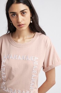 S20-21AW1047_Ace_Tee_Blush-21281-Aje-1292.jpeg