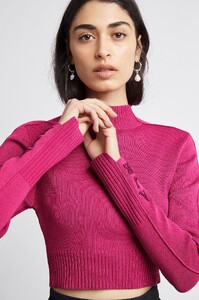 S35-21AW1026_Anika_Knit_Cropped_Top_Fuchsia-21281-Aje-0970.jpeg