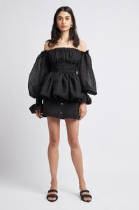 S5-21AW1042_Divine_Off_Shoulder_Top_Black-21281-Aje-0637.jpeg