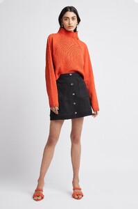 S7-21AW1024_Anika_Knit_Jumper_Saffron-21281-Aje-0702.jpeg