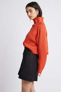 S7-21AW1024_Anika_Knit_Jumper_Saffron-21281-Aje-0720.jpeg