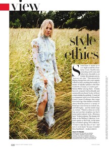 Style_Pennetta_US_Vogue_September_2015_01.thumb.jpg.bbcdd316874bf79ebfb991e266374c11.jpg
