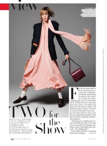Two_Sims_US_Vogue_September_2015_01.thumb.jpg.34c2b311bc184024acca565d1feebe2b.jpg