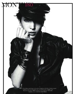 Vogue-France-2011-10-dragged-3.thumb.jpg.363263b1726270d0a859eb15e73f0e46.jpg