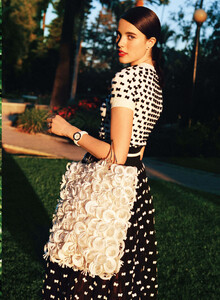 Vogue_USA_2014_06.thumb.jpg.8072b0f4f803fa157dac013c0fc3fb61.jpg