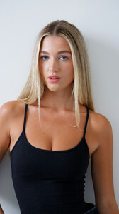 Yasmin-Christian_digis_20231.thumb.jpg.e8783ac5775ec677ed6a9e683a3df595.jpg