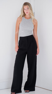 Yasmin_Digis-August_2022_3.thumb.jpg.fc1597ed6b805b94a0475335b3021af4.jpg