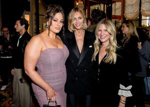 anja-rubik-and-ashley-graham-at-wsj-celebrates-kristina-o-neill-10th-anniversary-party-in-paris-10-03-2022-3.jpg