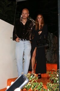 ashlee-simpson-and-evan-ross-arrives-at-vas-morgan-s-halloween-party-in-west-hollywood-10-29-2022-0.jpg