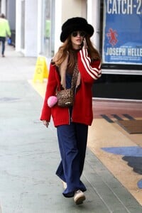 ashlee-simpson-and-evan-ross-out-shopping-in-studio-city-12-27-2022-4.jpg