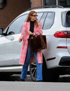 ashlee-simpson-out-and-about-in-los-angeles-02-22-2023-6.jpg