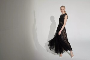 backstage-defile-giambattista-valli-automne-hiver-2021-2022-paris-coulisses-39.thumb.jpg.8b7fbda96a80fa12bc9adc56cf638195.jpg