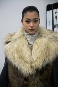 backstage-defile-ports-1961-automne-hiver-2021-2022-milan-coulisses-191.thumb.jpg.b0786e581caa09bf0c930819a1280134.jpg
