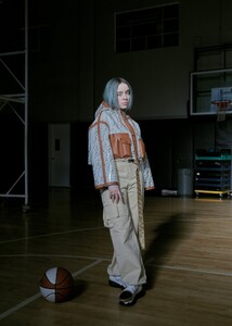 billie-eilish-jalouse-magazine-april-2019-1.jpg