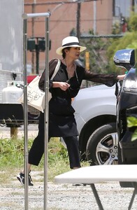 catherine-zeta-jones-arrives-at-airport-in-new-orleans-06-02-2022-0.jpg