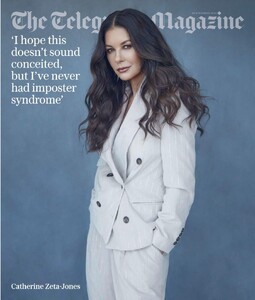 catherine-zeta-jones-in-telegraph-magazine-november-2022-5.jpg