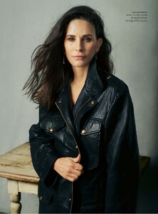 courteney-cos-in-the-sunday-times-style-magazine-february-2022-6.jpg