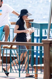 courteney-cox-and-johnny-mcdaid-on-vacation-in-nerano-08-21-2022-2.jpg