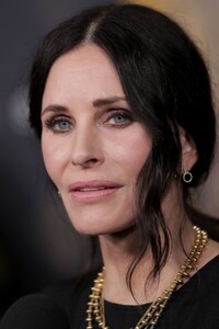 courteney-cox-at-shining-vale-premiere-in-hollywood-02-28-2022-2.jpg