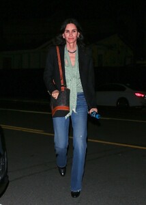 courteney-cox-out-for-dinner-at-giorgio-baldi-in-santa-monica-02-02-2023-5.jpg