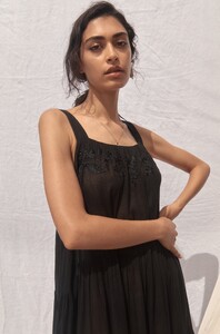 dahlia-dress-noir-5.jpeg