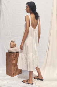 dahlia-dress-salt-6.webp