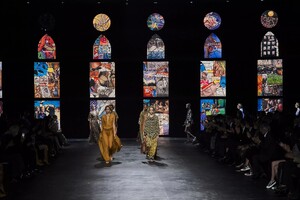 defile-dior-printemps-ete-2021-paris-look-86.thumb.jpg.b0591fa505085e8b4a2eaa4cc36039a2.jpg