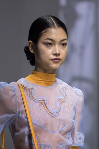 detail-defile-fendi-printemps-ete-2021-milan-detail-120.thumb.jpg.ee9287c4a66eba3f25dca39c459ba83c.jpg