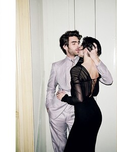 dress_03.thumb.jpg.cc107db908cbd4c0516e0aa007695c73.jpg