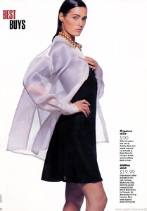 elleuk92aug3-kimknott.thumb.jpg.923ade35e47bbf82f297be6fbc5f685b.jpg