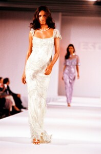 escada-2001-16.thumb.jpg.6a40ef56c9806182a893a1af68d43592.jpg