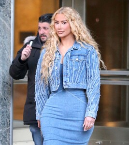 iggy-azalea-leaves-sony-offices-in-new-york-02-14-2023-1.jpg