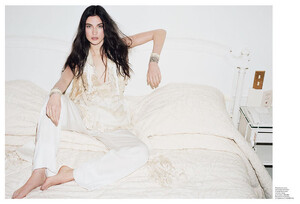 jacquelyn-jablonski2.thumb.jpg.d2219a897a41bf012bd0d328cd416433.jpg