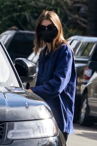 kaia-gerber-out-for-lunch-at-all-time-in-los-feliz-02-03-2023-3.jpg