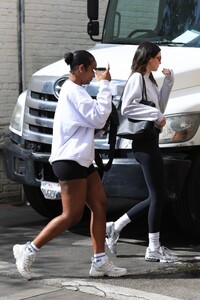 kendall-jenner-and-justine-skye-out-for-breakfast-at-croft-alley-in-los-angeles-02-10-2023-4.jpg