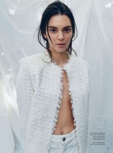 kendall-jenner-vogue-march-2023-issue-11.jpg