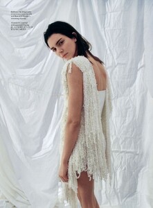 kendall-jenner-vogue-march-2023-issue-3.jpg